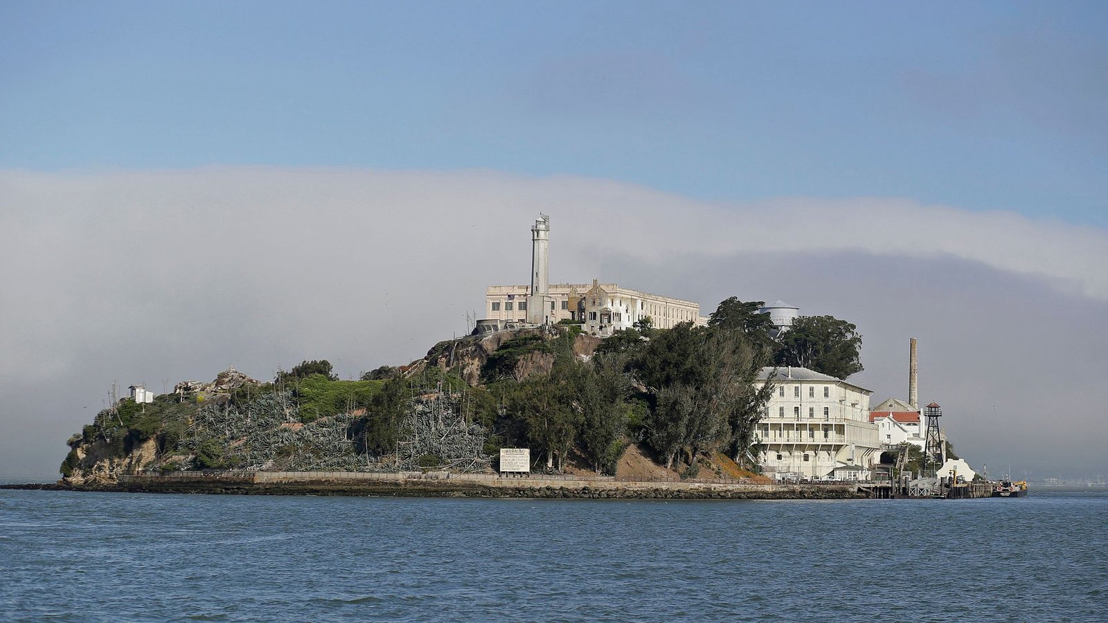 Trump wants $152m to reopen Alcatraz as ‘state-of-the-art ⁠prison’