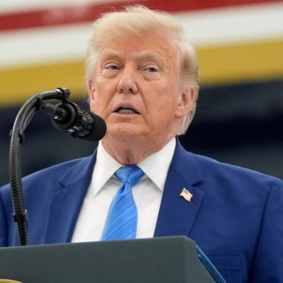 US journalists ordered to testify over Air Force One leak after Trump flight